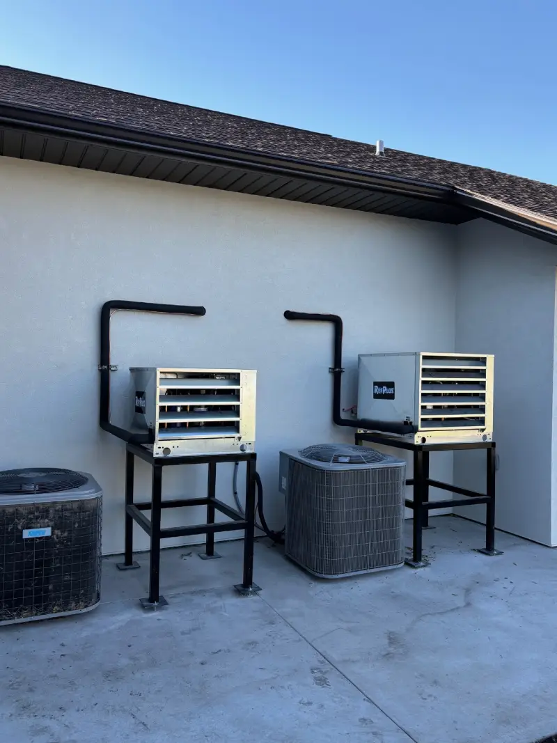 Buttercup Café, Winkler